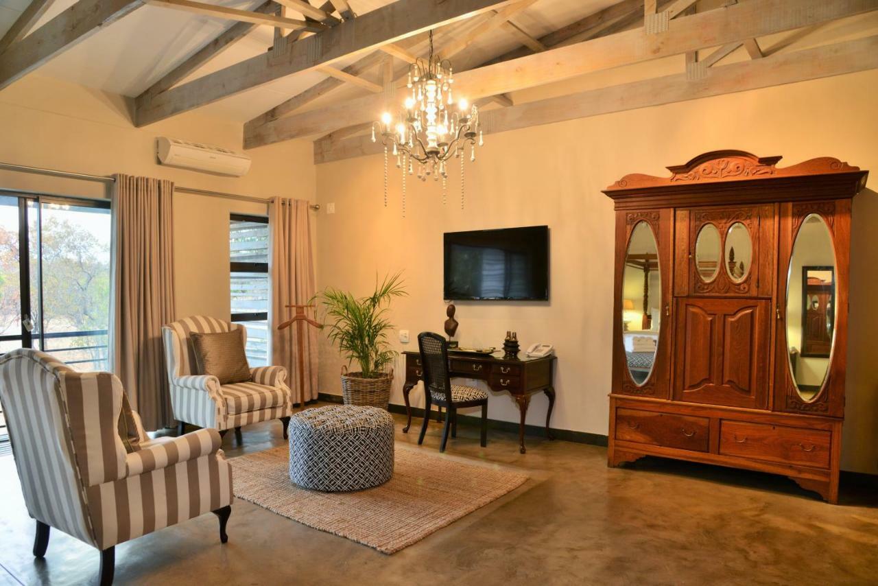 Bushveld Terrace Safari Hotel, Lodge & Spa 팔라보르와 외부 사진